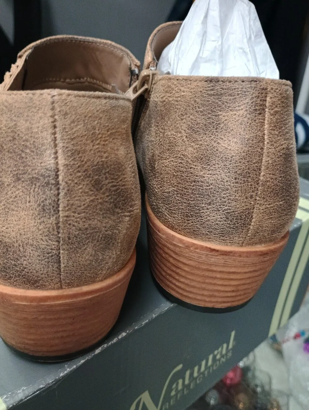 Natural reflection boots Women's Size 6.5M